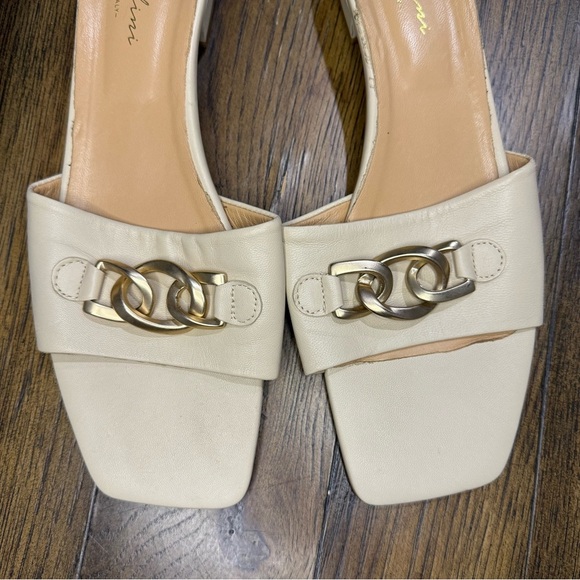 Avellini Cream Slide Sandals Size 11 - Picture 3 of 5